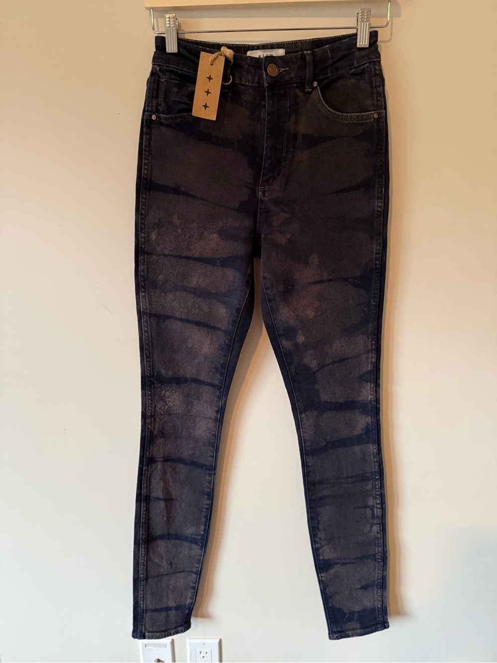 Neuw Marilyn Skinny Jeans in a stoned dark tie-dye pattern